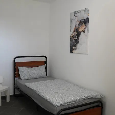 Mk 4 - Free Wifi - Free Parking - Naehe Hbf Apartment